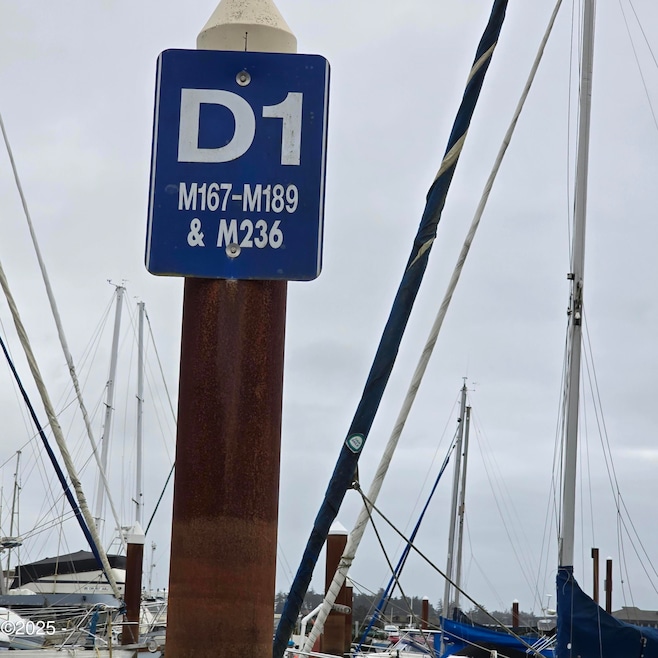 D Dock
