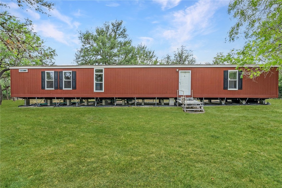 5056 River Oaks Dr, Beeville, TX 78102 - photo 1