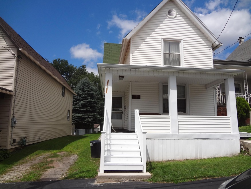 117 N Garfield Ave, Scranton, PA 18504 - photo 1