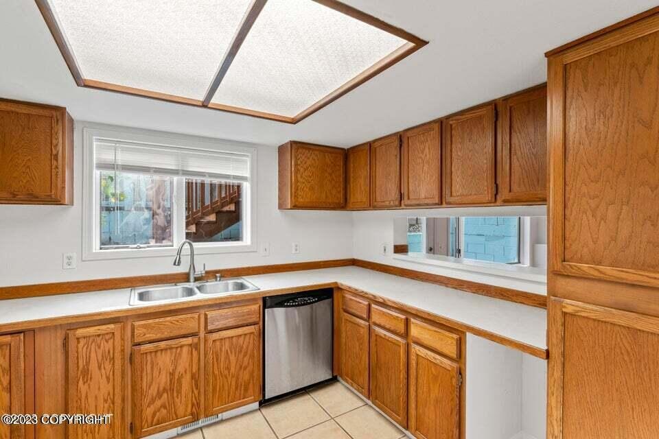 1265 Norman St unit 1, Anchorage, AK 99504 - photo 1