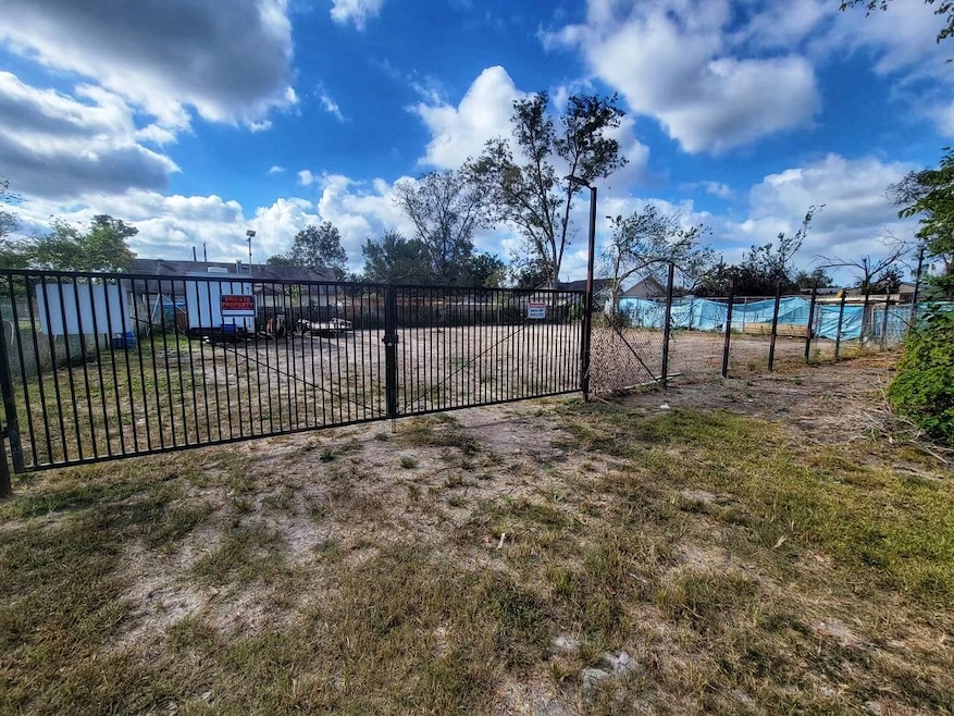 4802 E Mount Houston Rd, Houston, TX 77093 - photo 1