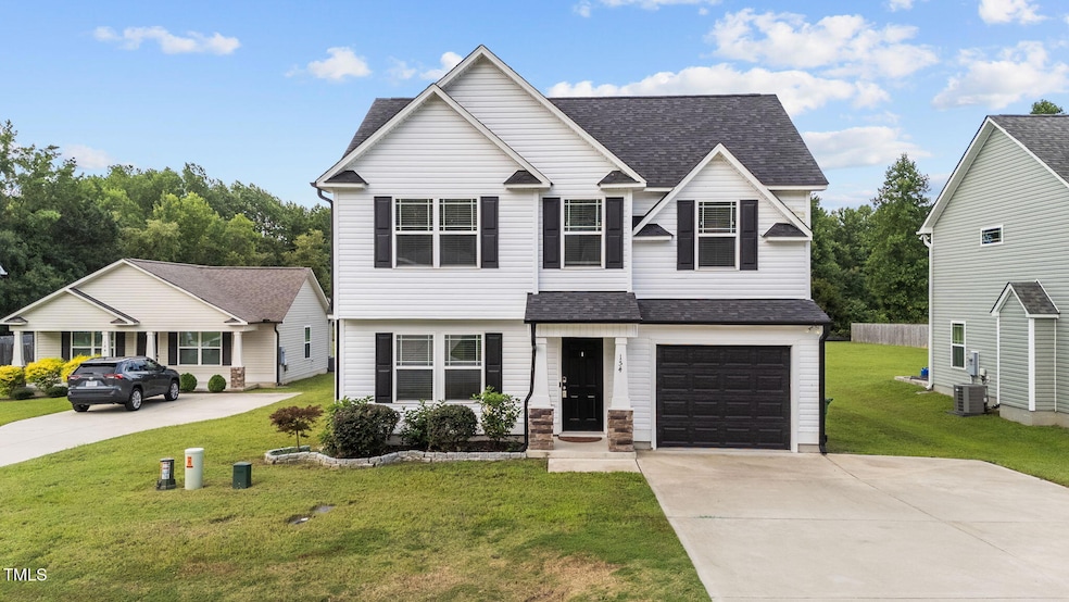 154 Winter Red Way, Benson, NC 27504 - photo 1