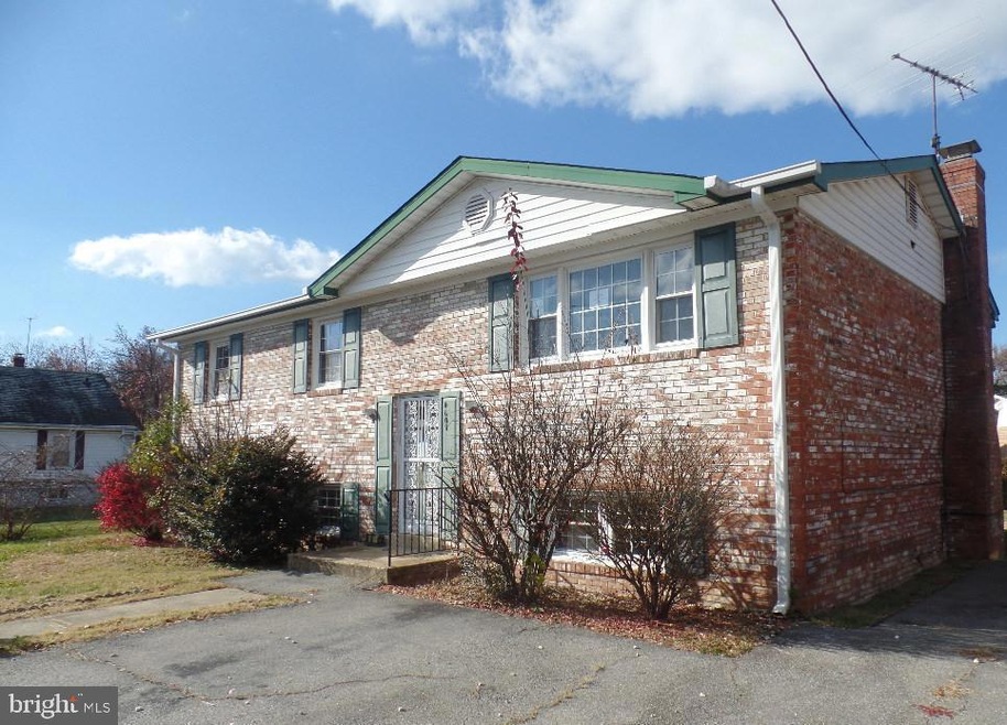 Sold $275,300 • Co-Listing Agent