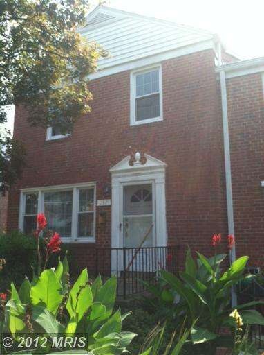 938 Radcliffe Rd, Towson, MD 21204 - photo 1