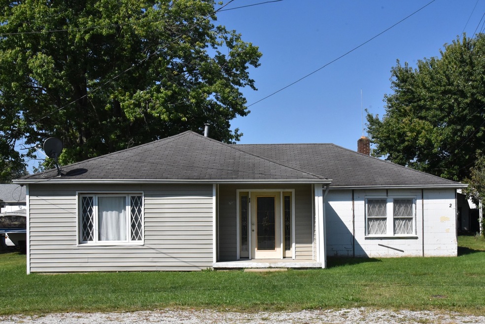 750 N Forsythe St, Franklin, IN 46131 - photo 1