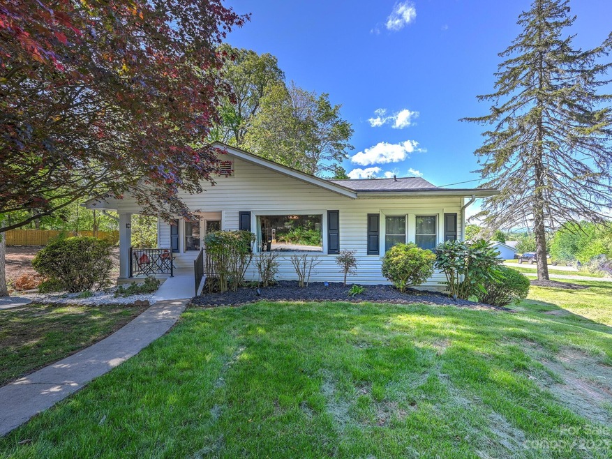 215 Erwin Hills Rd, Asheville, NC 28806 - photo 1