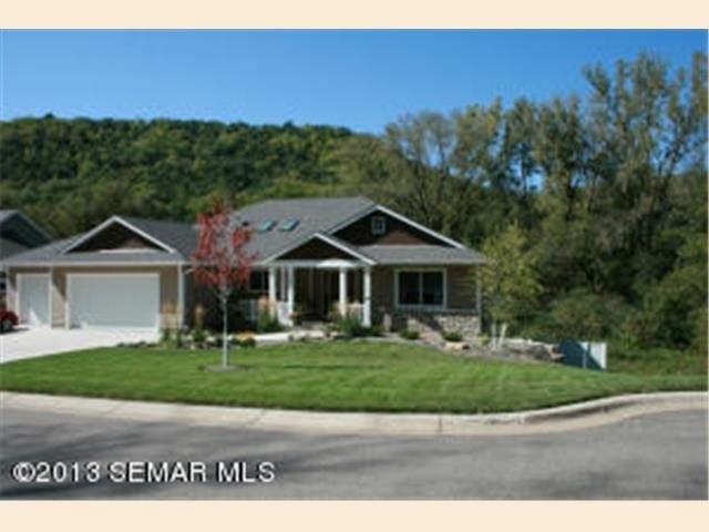 148 Cobblestone Ln, Winona, MN 55987 - photo 1