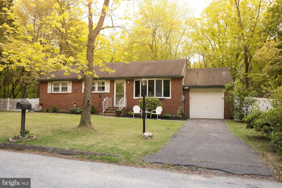 1891 Mckee Ave, Woodbury, NJ 08096 - photo 1