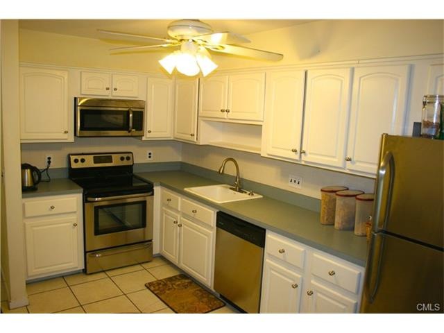 Kitchen Towards Family Room