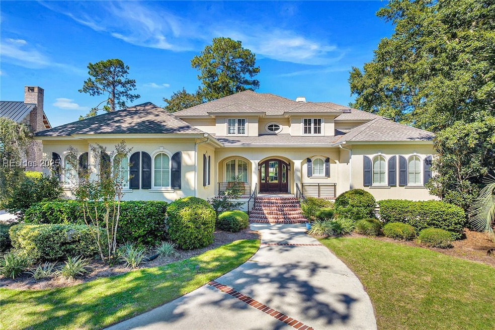 Welcome to 8 Kings Tree Road!