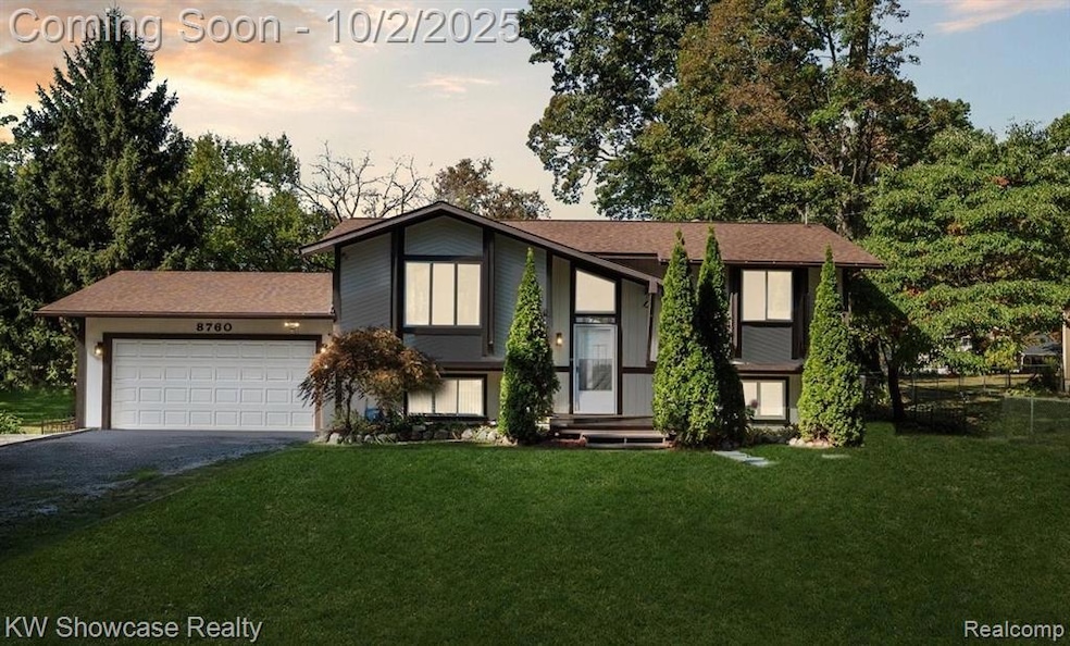 Pending $299,900 • Co-Listing Agent