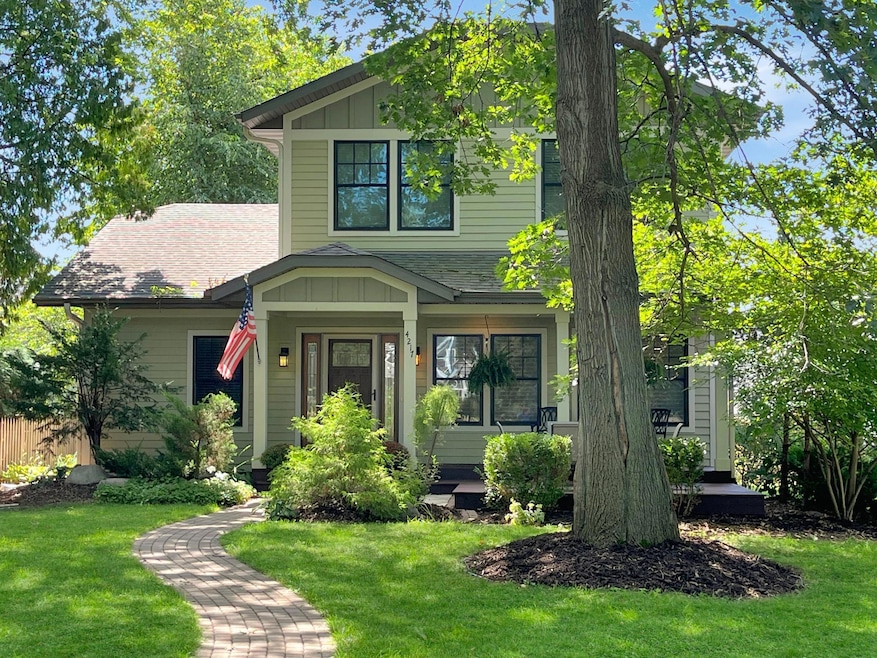 Sold $1,325,000 • Co-Listing Agent