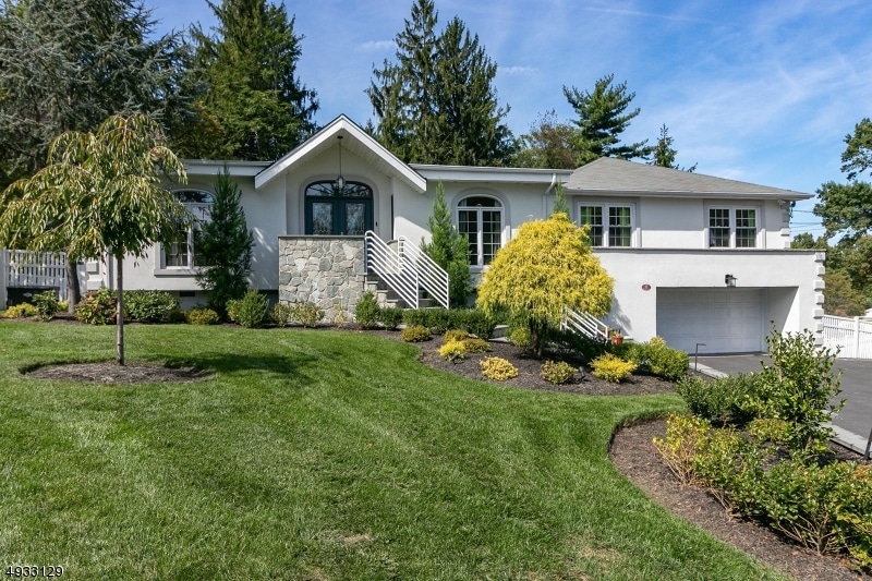 51 Mohican Dr, Westfield, NJ 07090 - photo 1