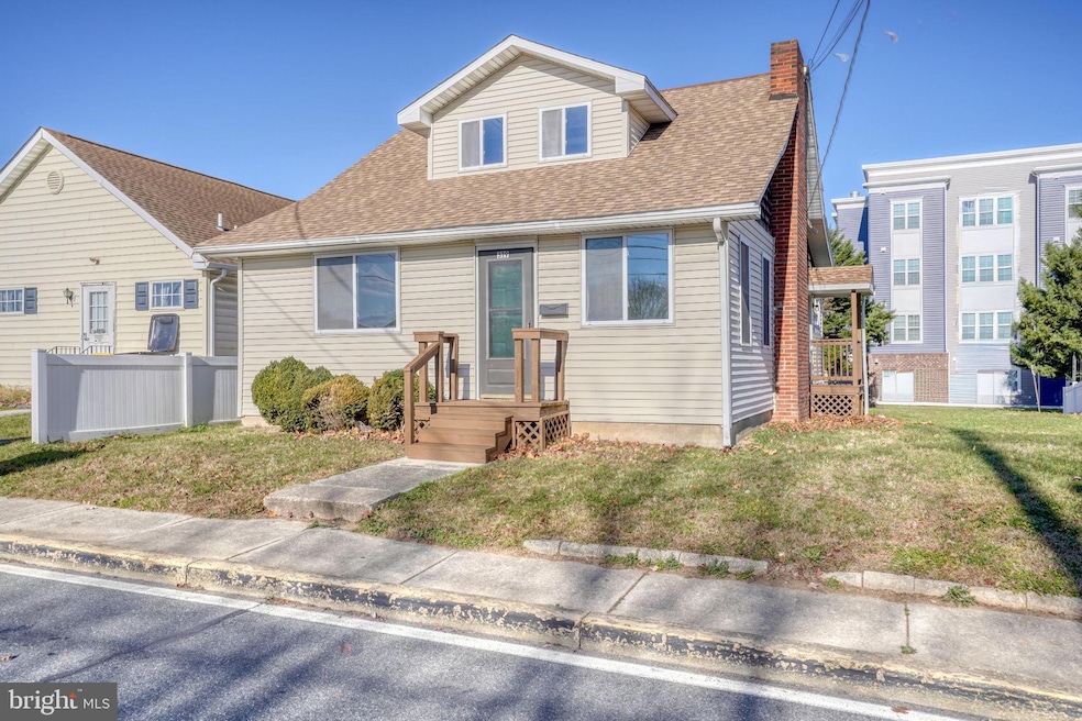 319 W Water St, Dover, DE 19904 - photo 1