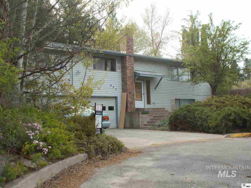 824 Leith St, Moscow, ID 83843 - photo 1