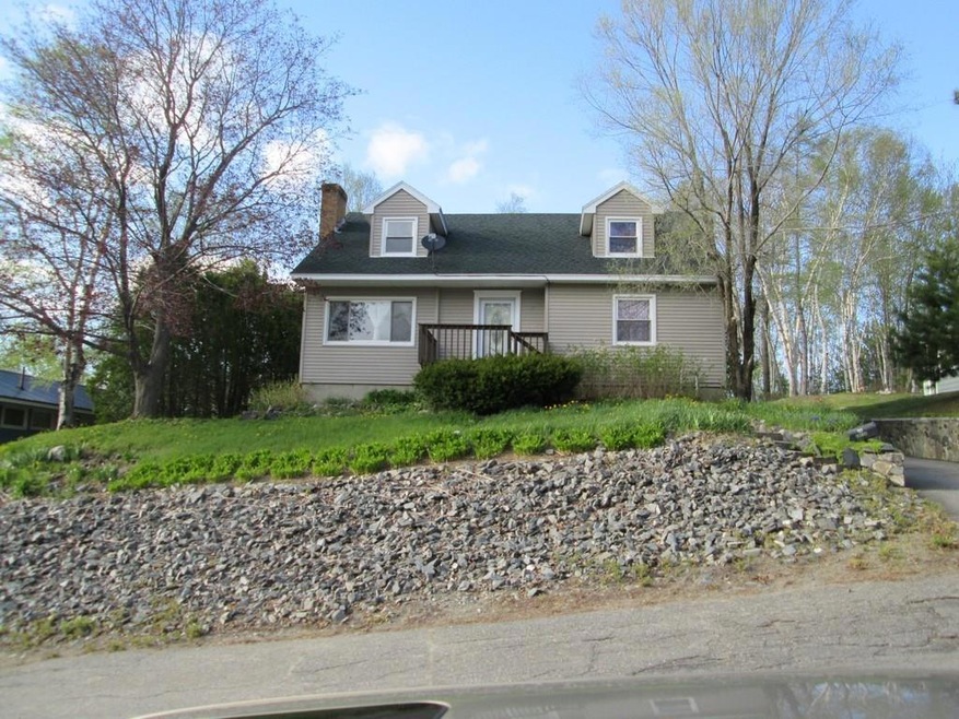 25 Pleasant St, Millinocket, ME 04462 - photo 1