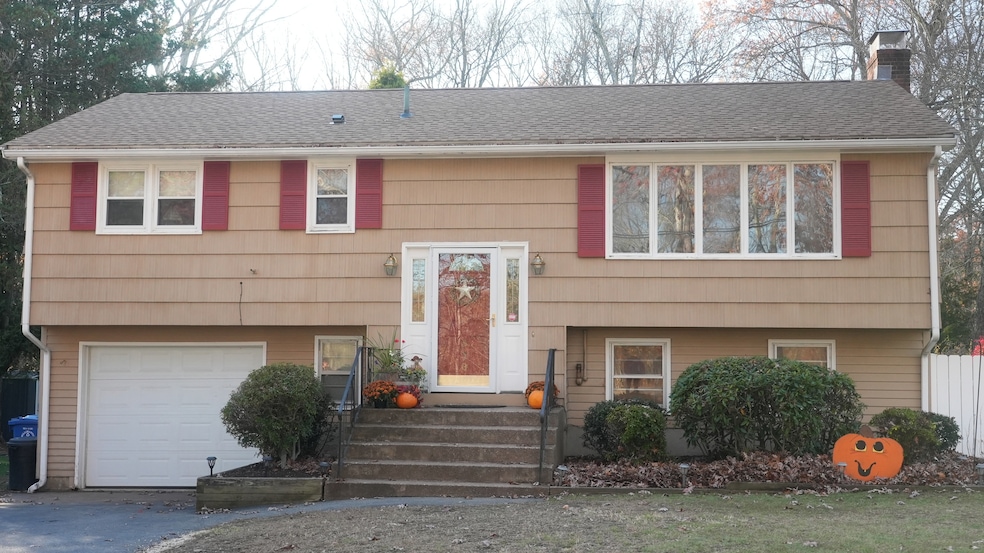 Under Contract $319,900
