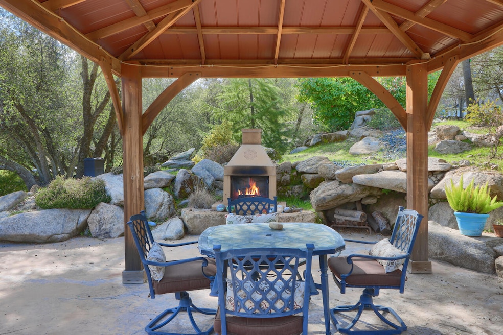 31-covered-patio