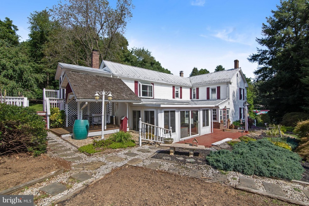 19331 Garretts Mill Rd, Knoxville, MD 21758 - photo 1