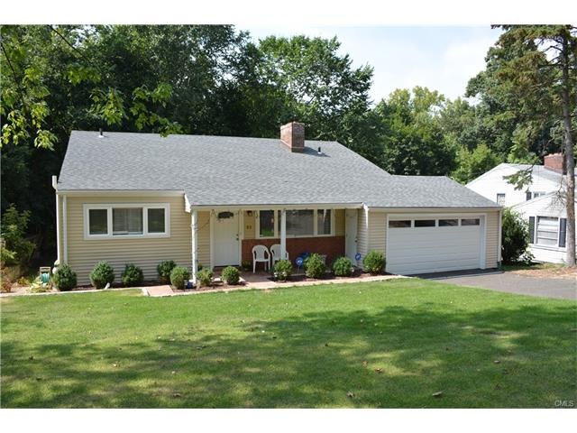 93 Wood Ridge Dr, Stamford, CT 06905 - photo 1