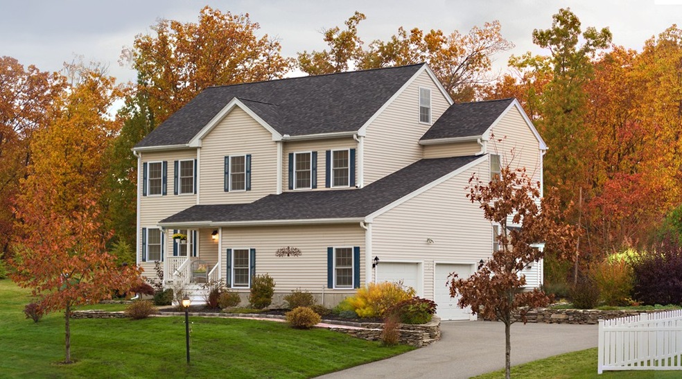 11 Lakeview Dr, Shirley, MA 01464 - photo 1