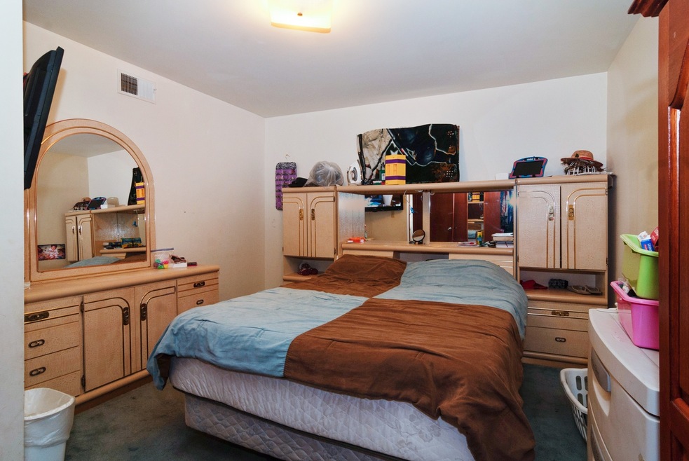 850 Sheldon Ave unit 1, Aurora, IL 60506 - photo 1