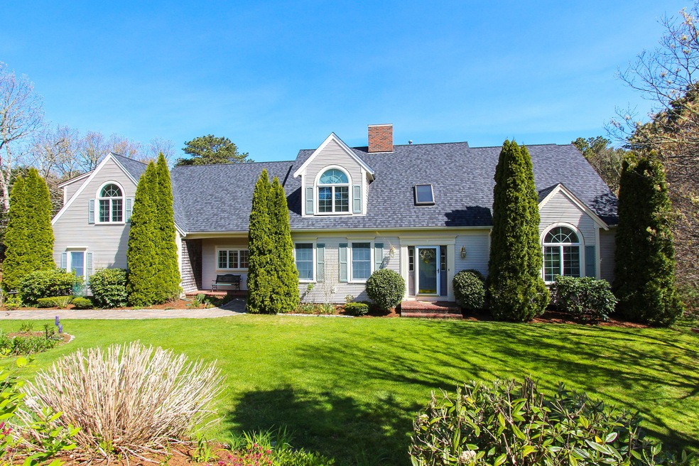 21 Nimble Hill Dr, Yarmouth Port, MA 02675 - photo 1