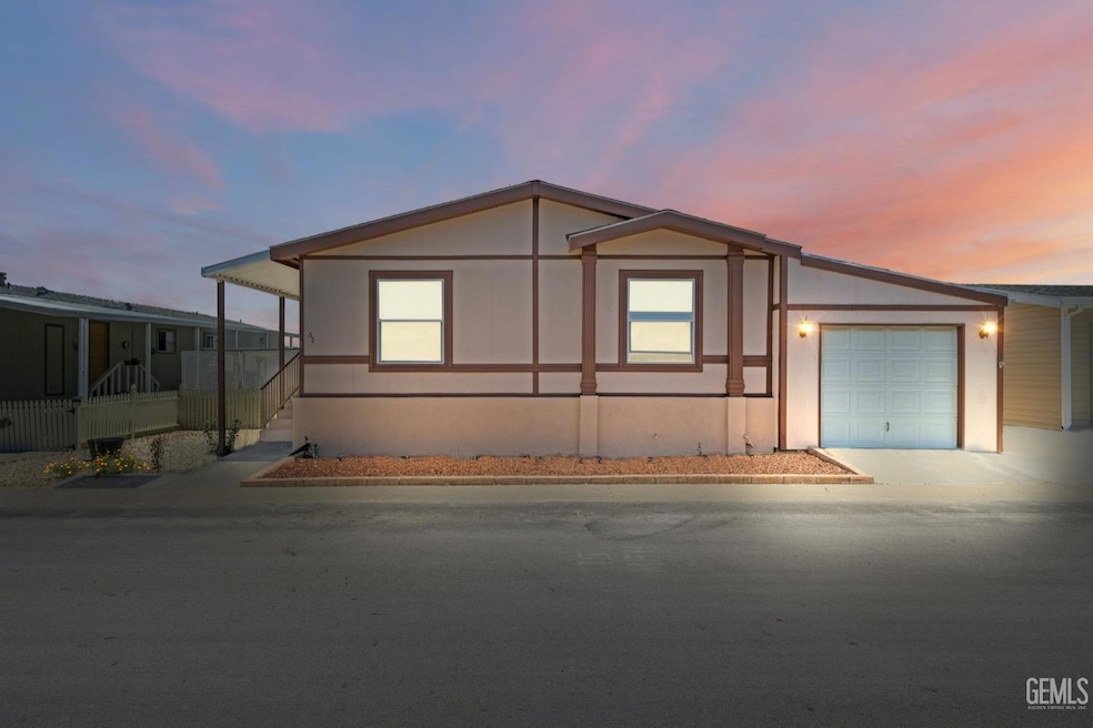 600 S Dennison Rd unit 65, Tehachapi, CA 93561 - photo 1