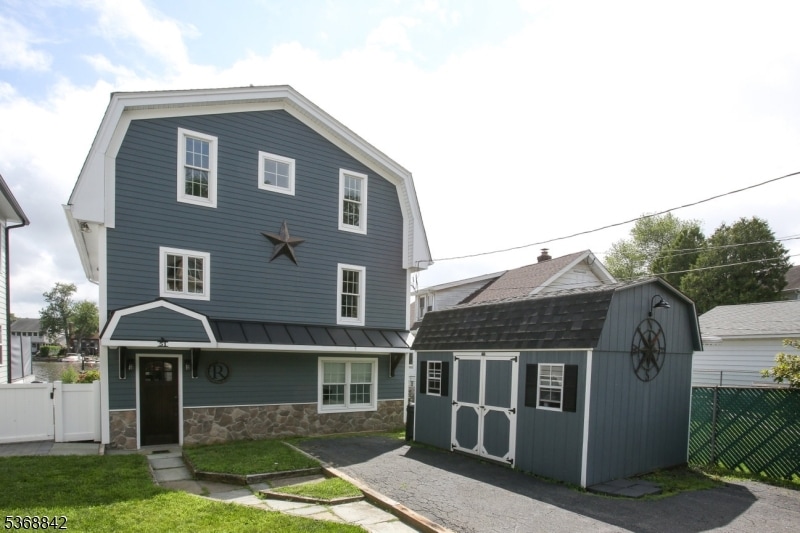 51 Shore Rd, Lake Hopatcong, NJ 07849 - photo 1