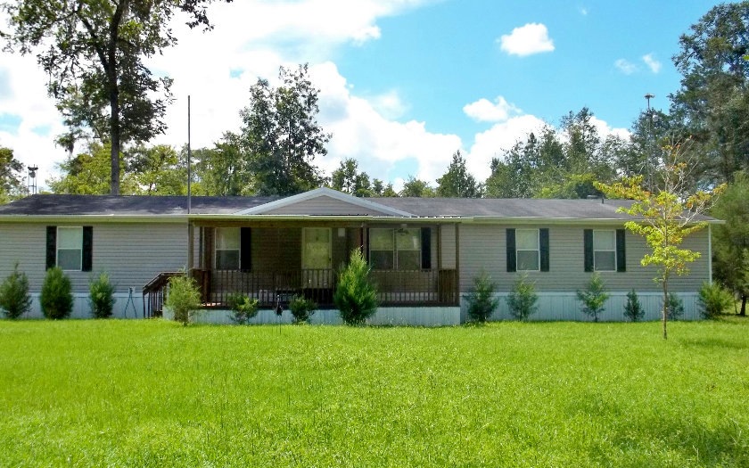 3115 SW Wilson Springs Rd, Fort White, FL 32038 - photo 1