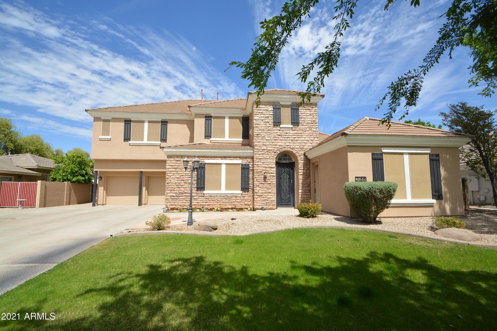 1 Exterior Front