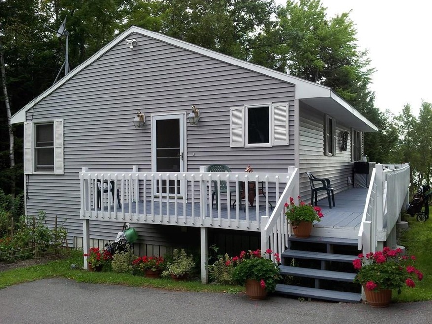Maine Lakefront Country Home for...