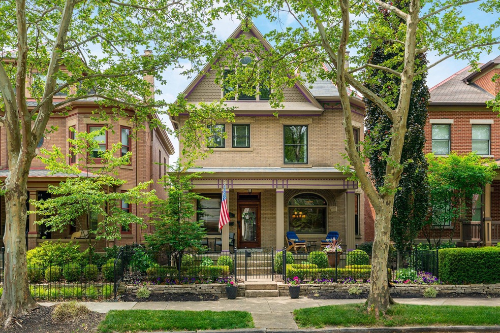 1115 Neil Ave-1