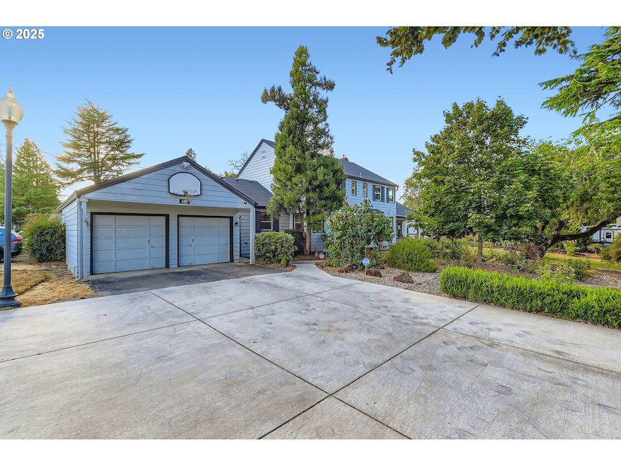 For Sale $629,900 • Co-Listing Agent