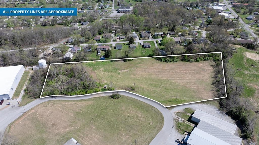 247 Johnston St, Hopkinsville, KY 42240 - photo 1