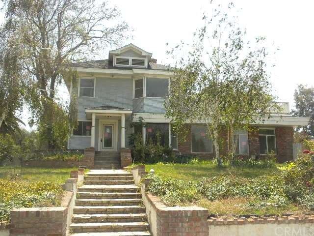 1607 W. OLIVE AVE. REDLANDS