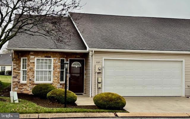 637 Northland Dr unit 74, Hanover, PA 17331 - photo 1