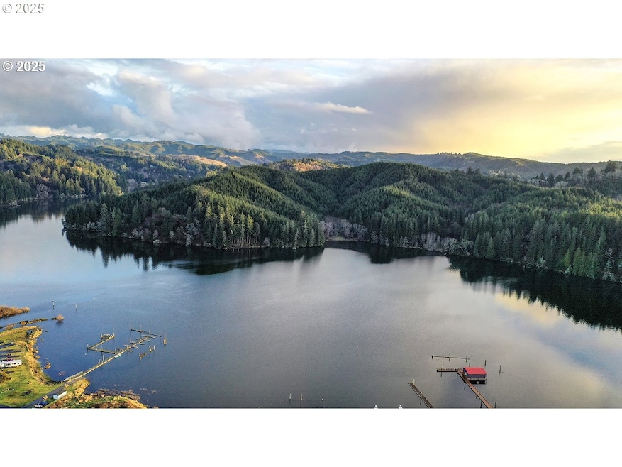 0 N Tenmile Lake unit 131722558, Lakeside, Or, OR 97449 - photo 1