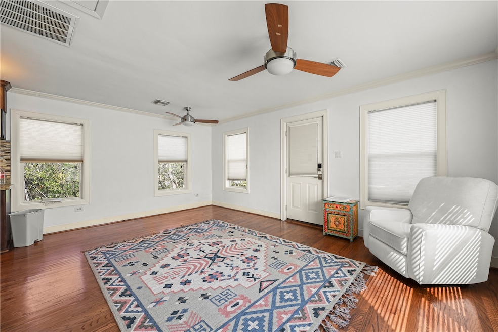 1612 Vermont St unit 1612B, Houston, TX 77006 - photo 1