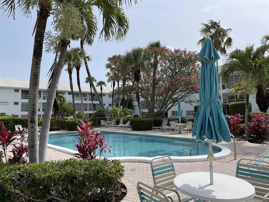 2050 NE 39th St unit E208, Lighthouse Point, FL 33064 - photo 1