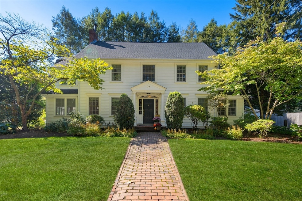 39 Valentine Park, West Newton, MA 02465 - photo 1