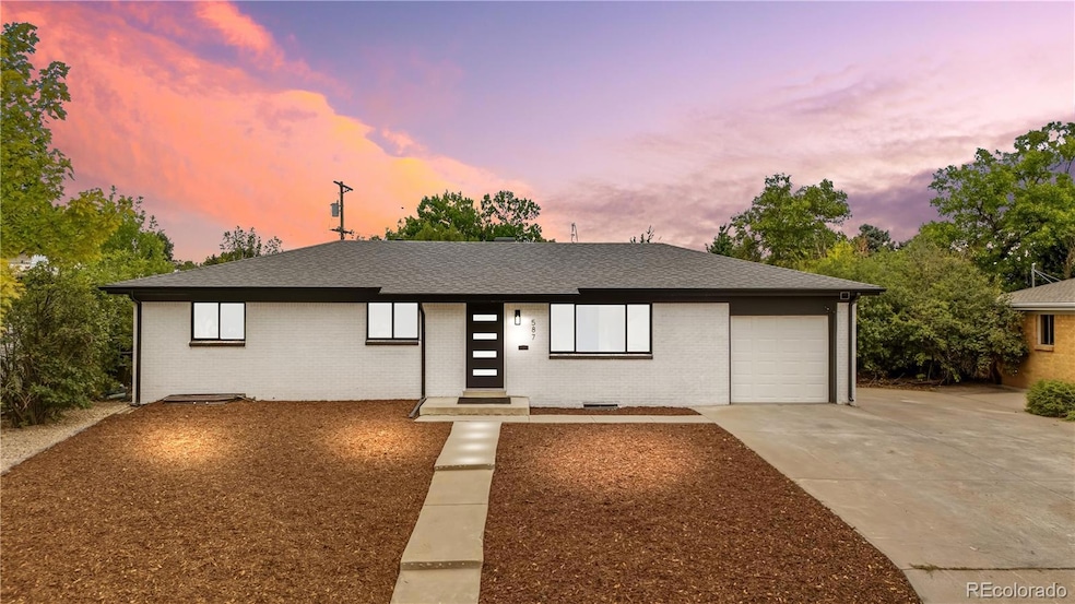 Under Contract $469,899