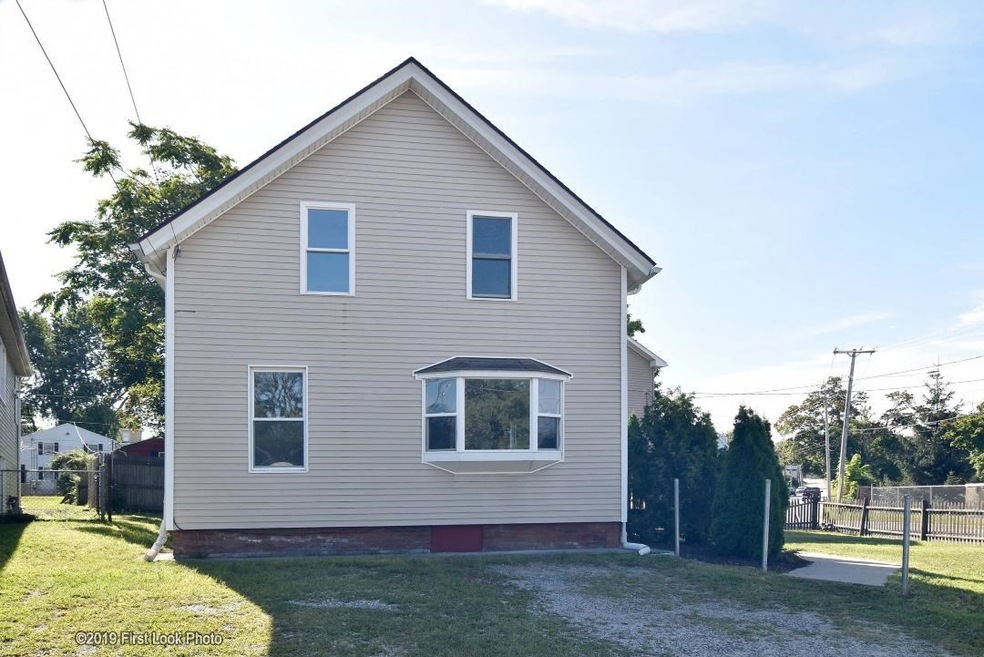 85 Cemetery St, Providence, RI 02904 - photo 1