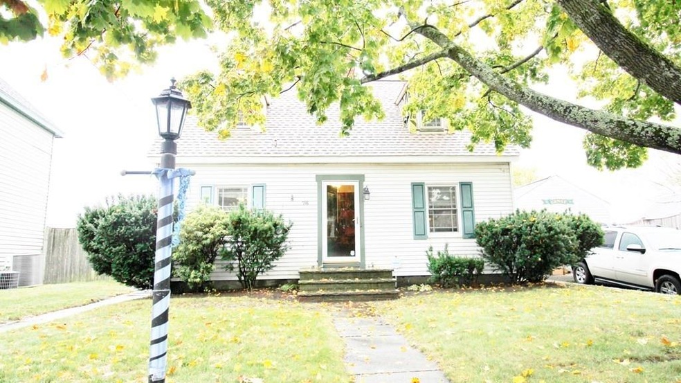 76 Bluff Rd, North Weymouth, MA 02191 - photo 1