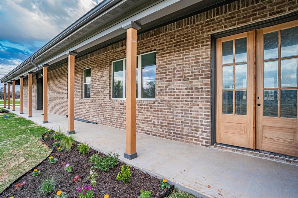 321 Dobbs Trail, Springtown, TX 76082 - photo 1