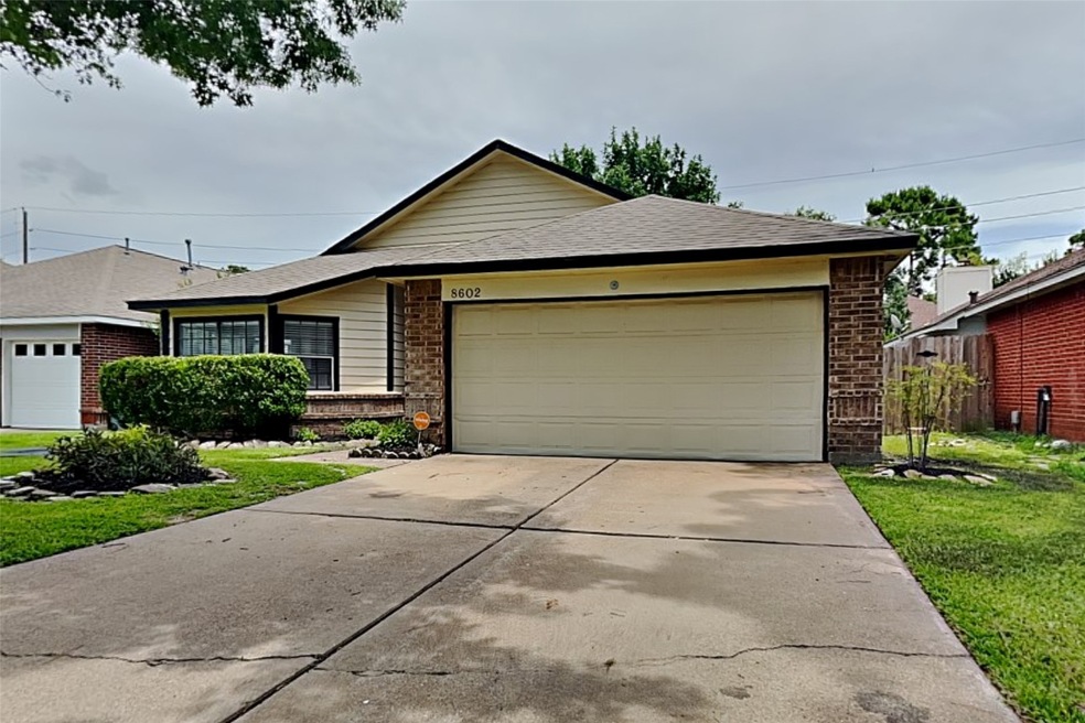 8602 Spring Green Dr, Houston, TX 77095 - photo 1