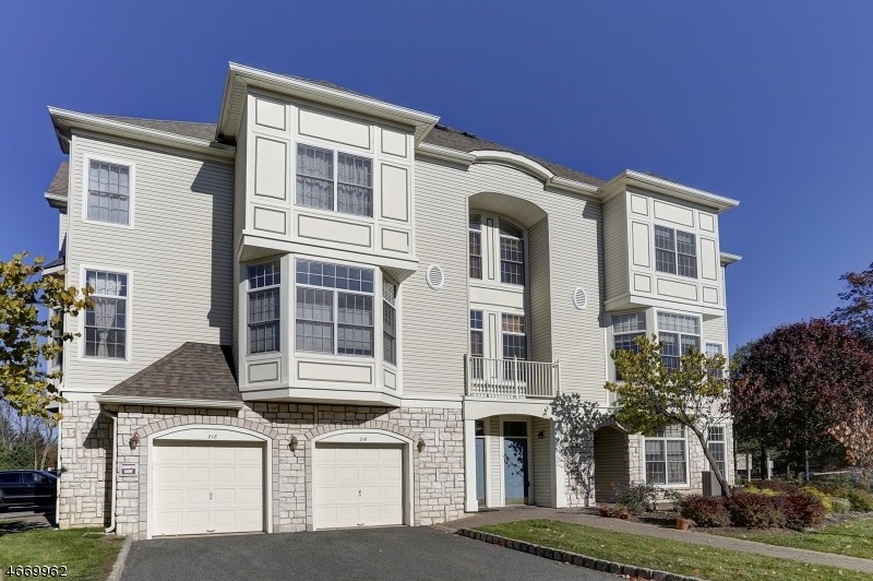 218 Edmonton Ct unit 7218, Livingston, NJ 07039 - photo 1