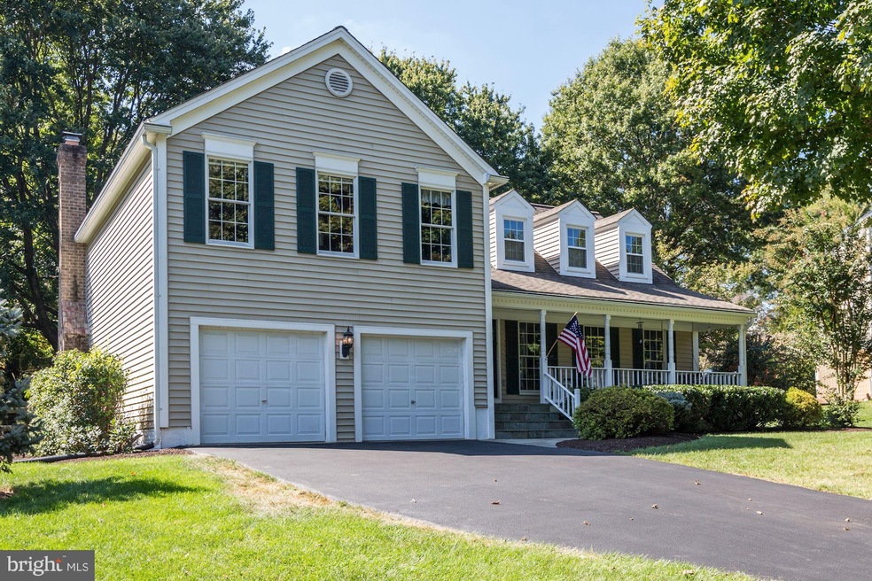 12608 Blue Mountain Ct, North Potomac, MD 20878 - photo 1