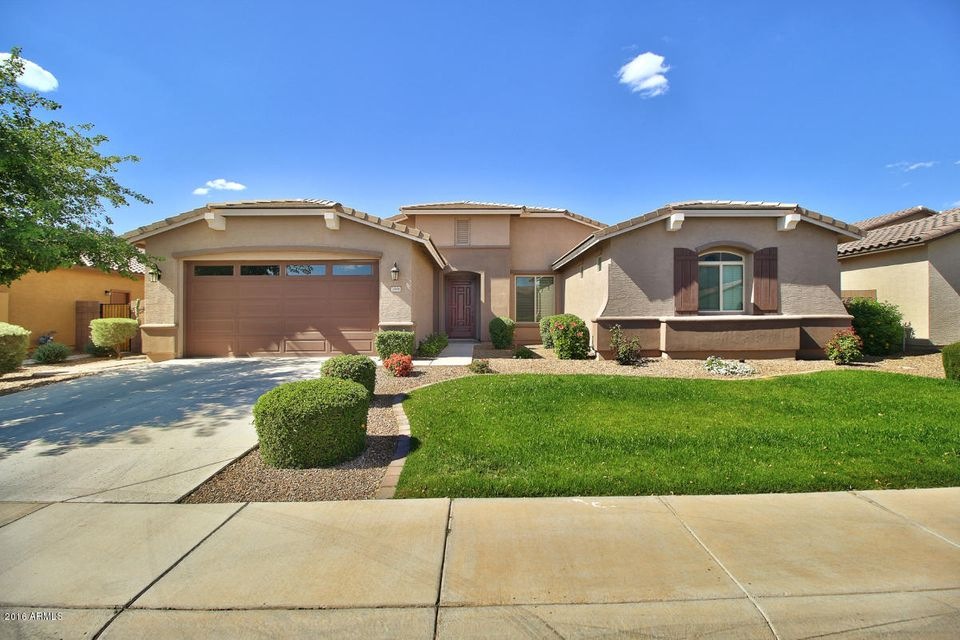Front_of_Home_2