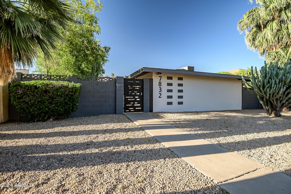7832 E Heatherbrae Ave unit C, Scottsdale, AZ 85251 - photo 1